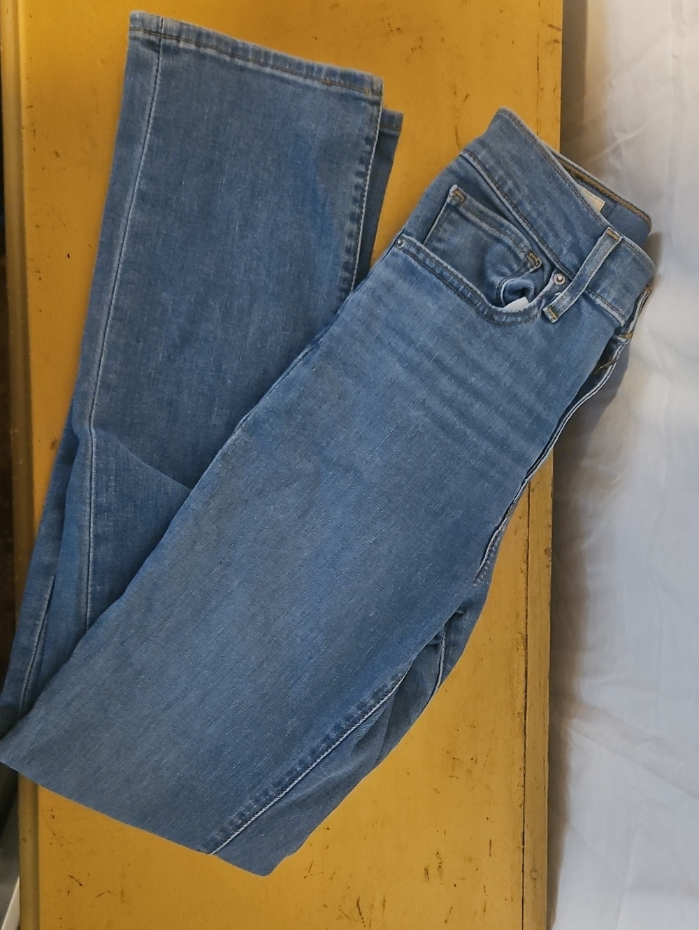 Classic Levi's Women's Light Blue Denim Jeans
